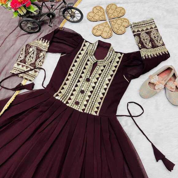 KID GIRL'S DRESS - Picture 10 of 16